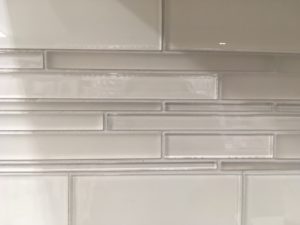Backsplash Ideas 6 Pure Glass Subway and Random Mosaic