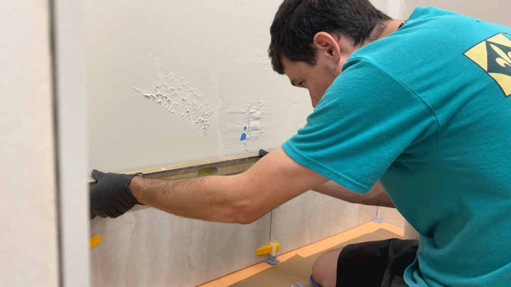 Avoid COSTLY mistakes on your shower installation project. Learn useful tips in 6 minutes! 2 shower install, check level and plumb